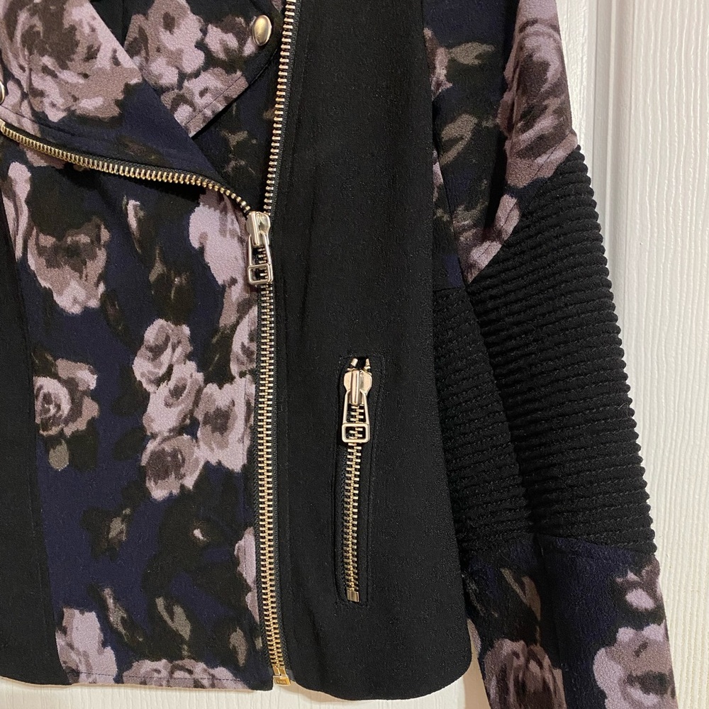 Aritzia Wilfred Montesson Dark Floral Motorcycle Biker Jacket Purple Size 0 - Picture 5 of 16